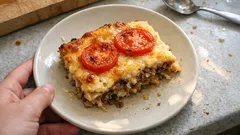 Allt i en form: krämig färslåda med pasta och mango chutney