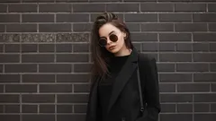 Det är mer än bara stil: Vad säger psykologin om människor som alltid bär svart?