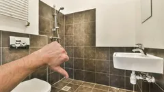 Badrum som inte kräver krångligt underhåll: Den största trenden 2026