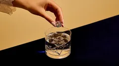 Så rengör du silver- och guldsmycken och återställer deras ursprungliga glans utan att skada dem