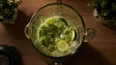 Att blanda gurka med aloe vera: varför det rekommenderas och vad det är bra för