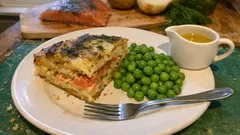 Saftig laxpudding med gravad lax – så får du fina lager och jämn stanning