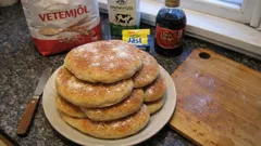 Mjuka tekakor med rågsikt – lättbakat bröd som håller sig saftigt