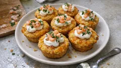 Potatismuffins med cheddar och räkor – krispiga i ugnen och enkla att förbereda