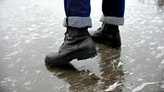 Så gör du skorna halkfria snabbt och enkelt hemma